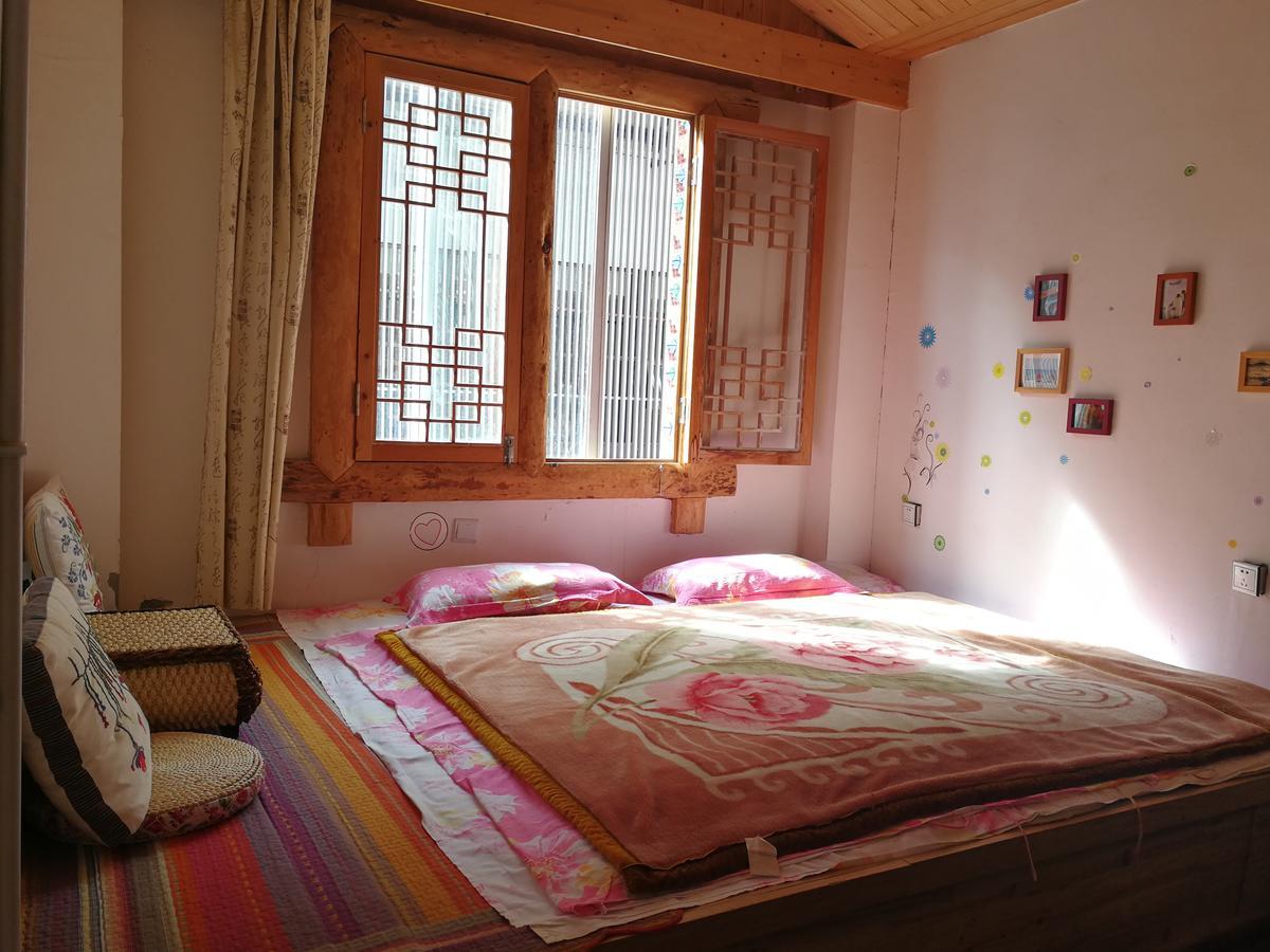 Kangding Konka International Youth Hostel Экстерьер фото